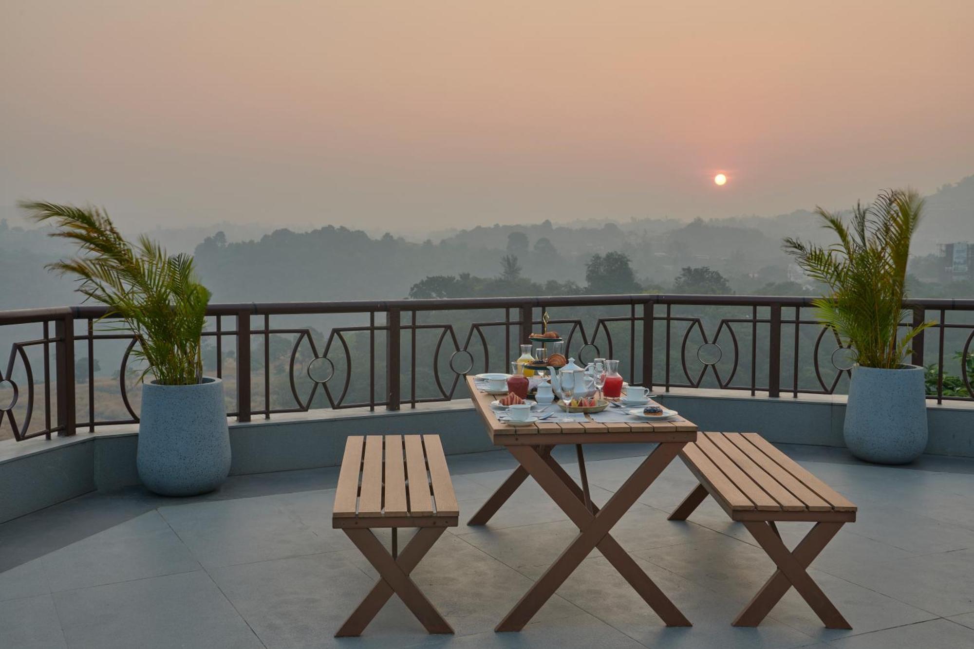 The Dukes Retreat Khandala Lonavla Exterior foto